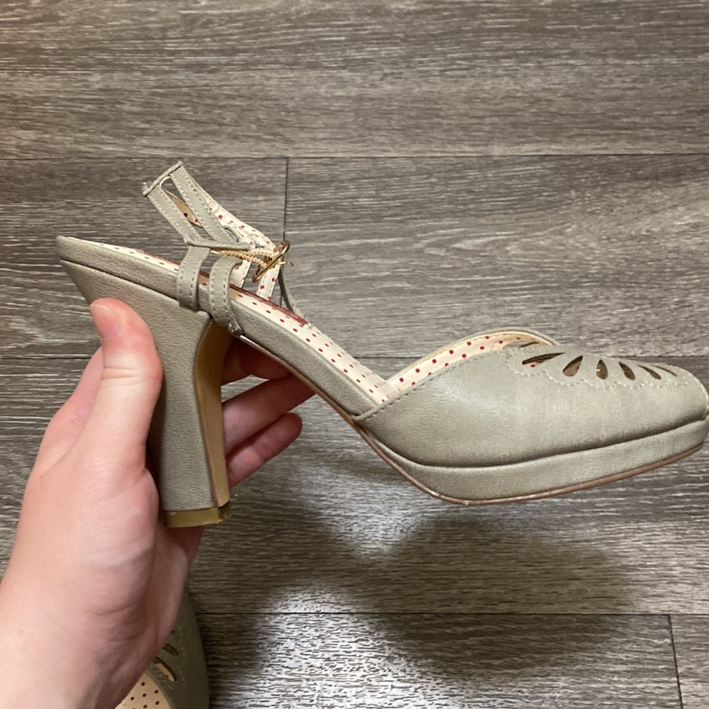 Size 9 Bait Footwear Grey Heels